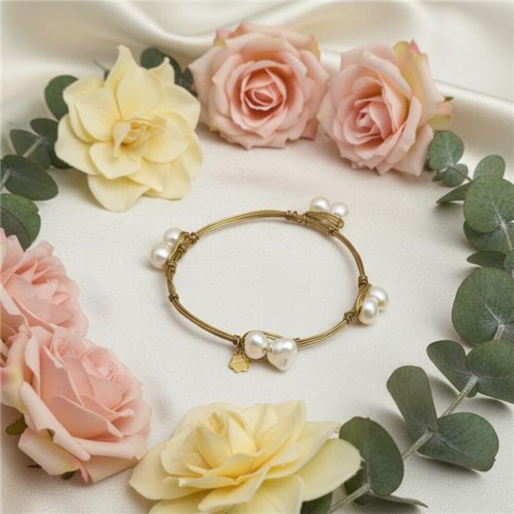 White Freshwater Pearl Wire Bangle Bracelet 8 In Gold Tone
